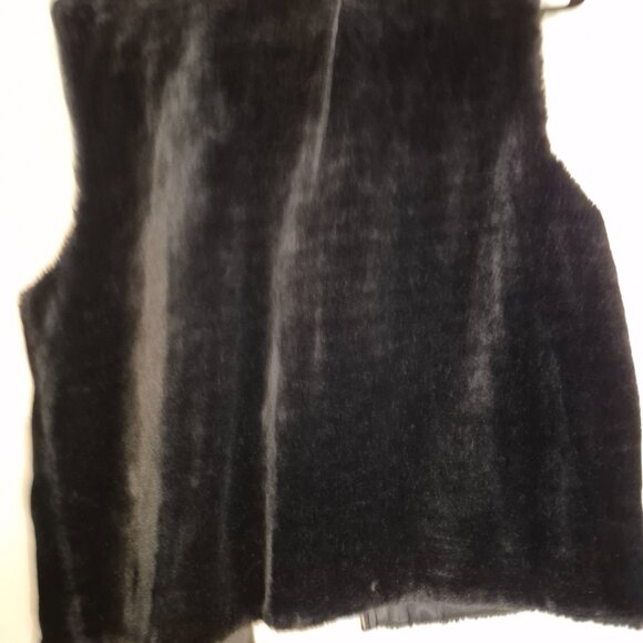 Vest - Picture 3 of 3